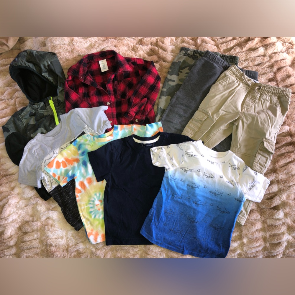 Boy 3T shirts and pants bundle